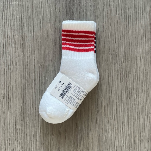 NWT Janie and Jack Linen Button Up Roll-Cuff Shirt & Striped Socks Red 12-18M - Picture 10 of 12